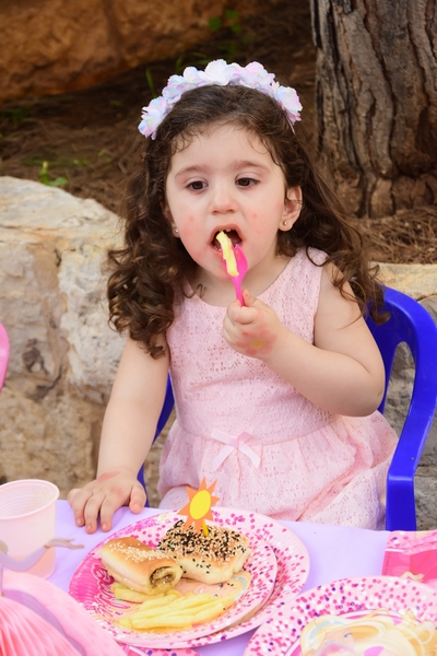 Happy Birthday Emma and Anna Metni 